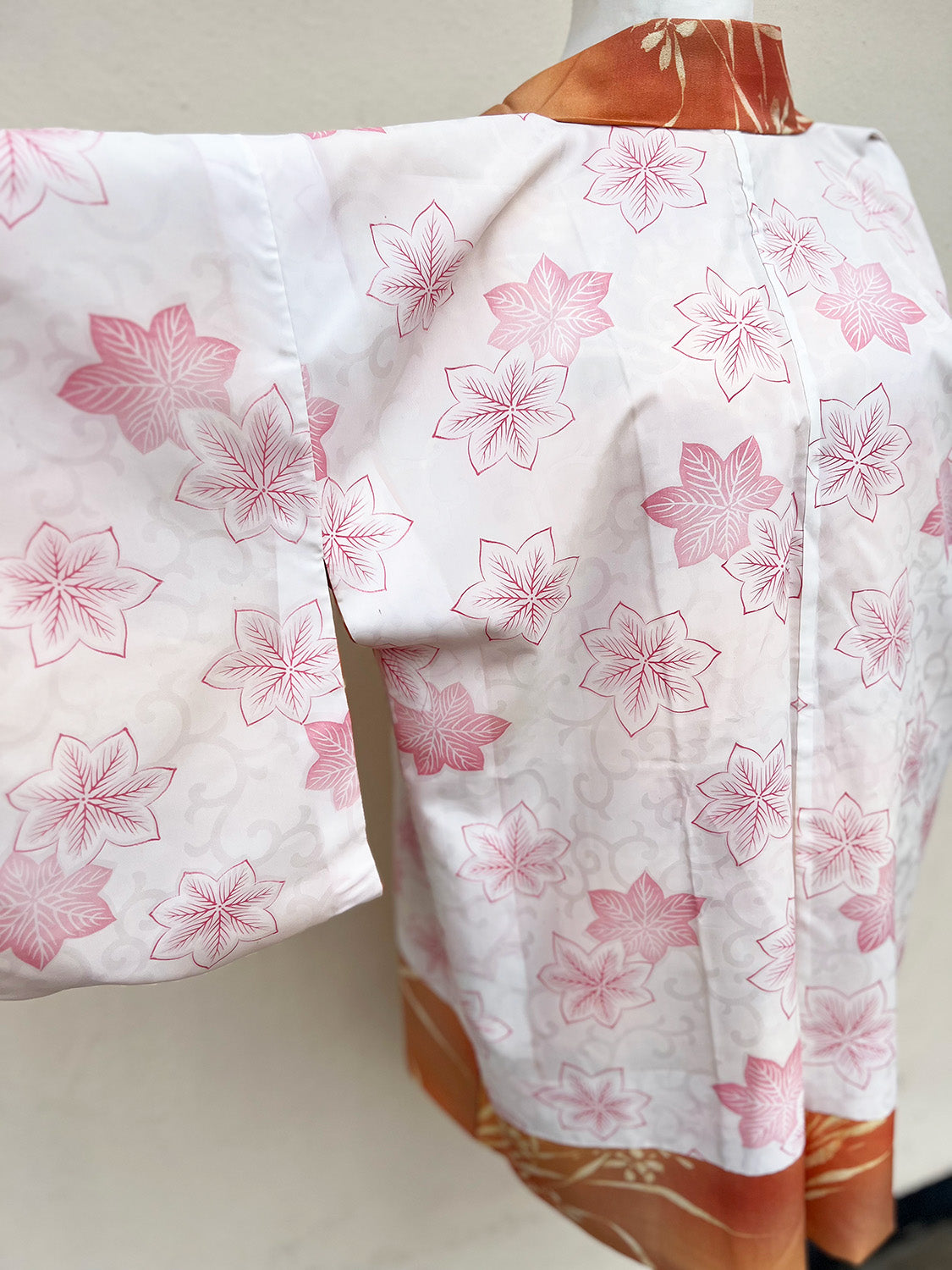 AUTUMNAL MAPLE LEAF LINING