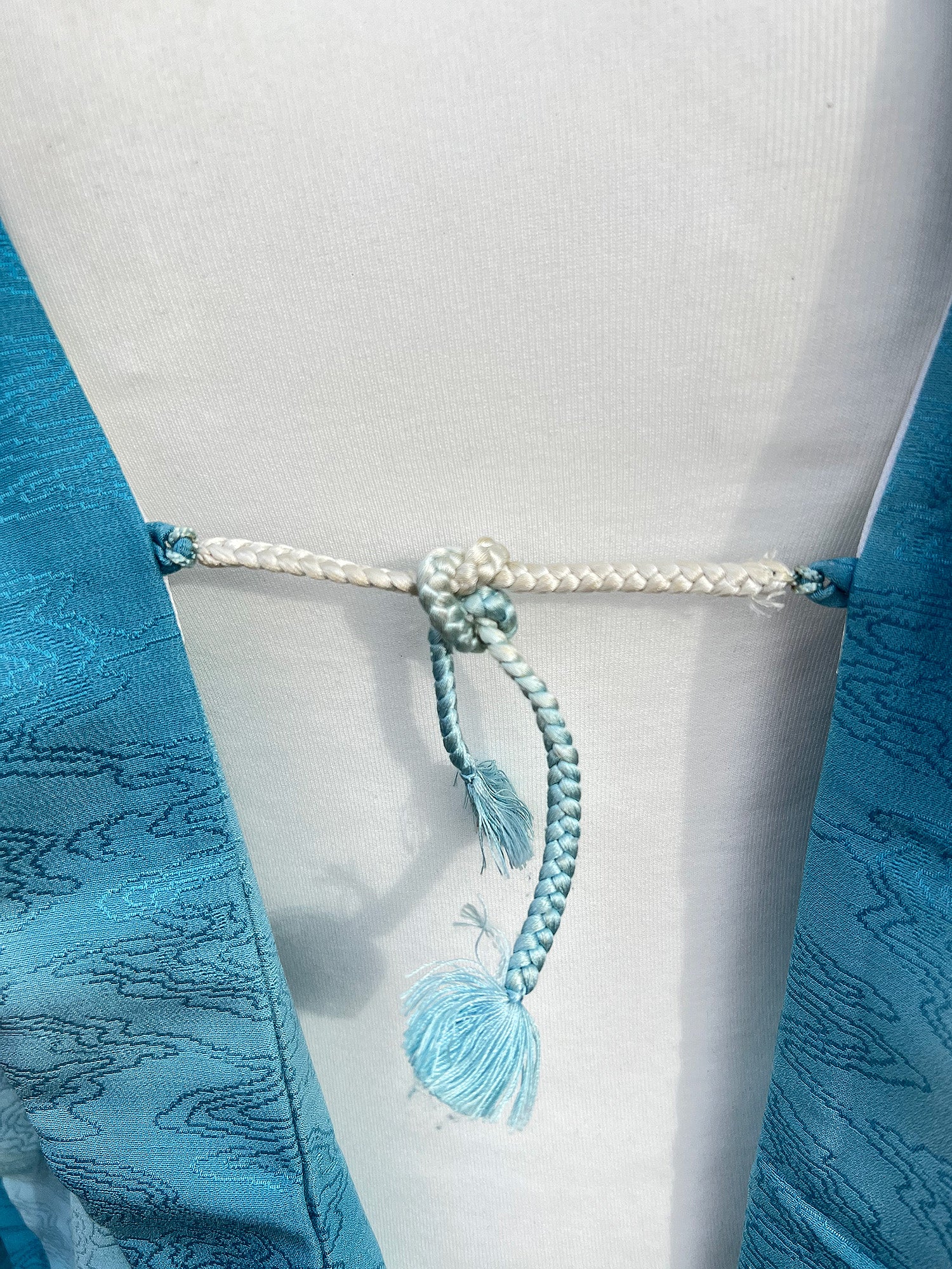 BRIGHT SKY AND RIPPLING　　