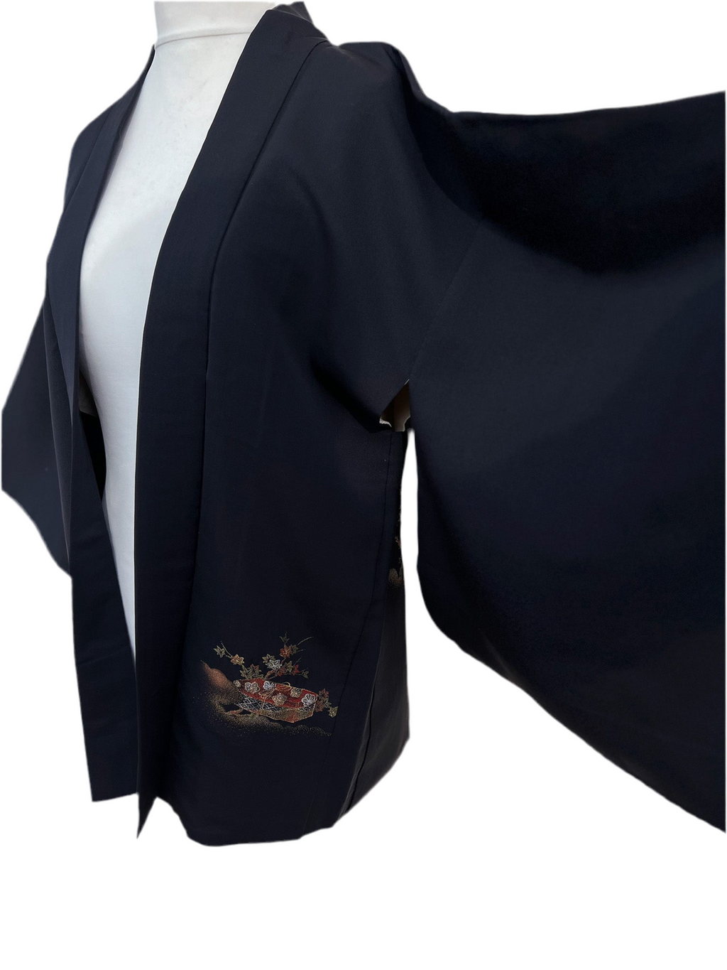 BLACK TEBAKO AND KAMON