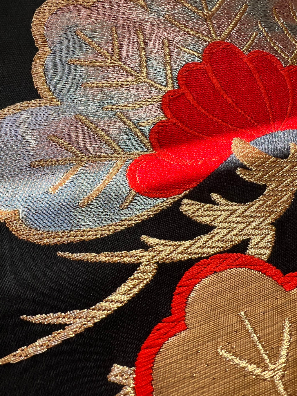 BEAUTIFUL UPCYCLED OBI BELT WALL ART