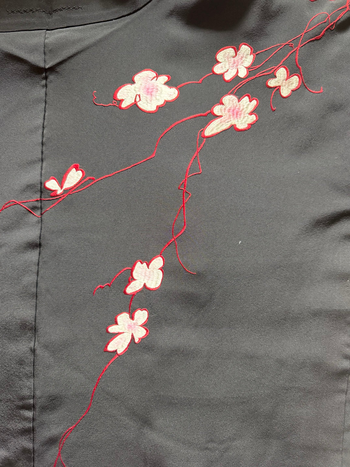Vintage Japanese Kimono Jacket – Black Floral Embroidered Haori