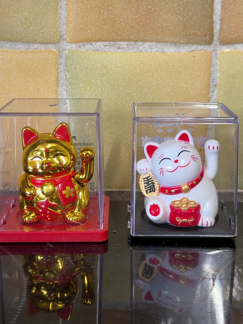 Solar Powered Lucky Cats