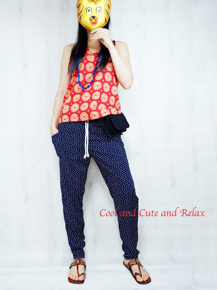 Relax style tapered trousers