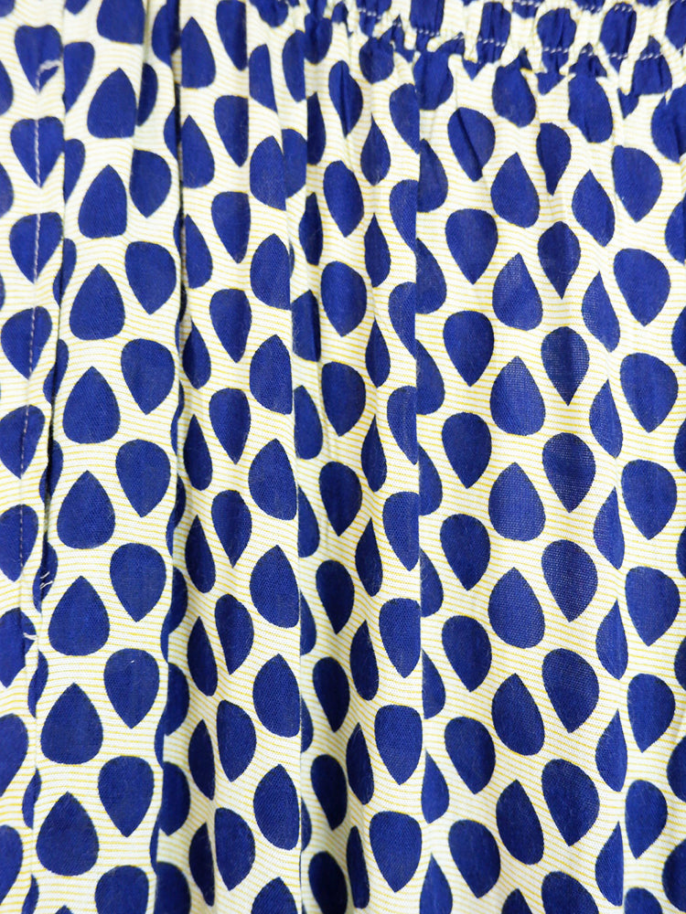 Relax style tapered trousers